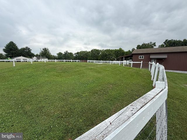 472 SCOTCH PINE RD, Dillsburg, PA 17019