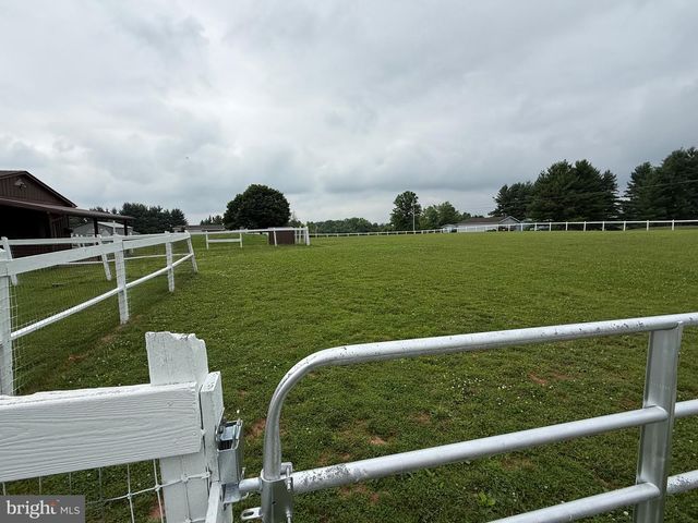 472 SCOTCH PINE RD, Dillsburg, PA 17019