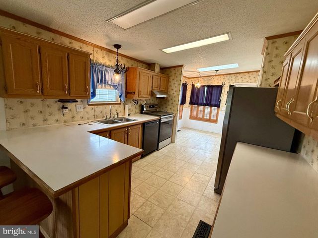 472 SCOTCH PINE RD, Dillsburg, PA 17019
