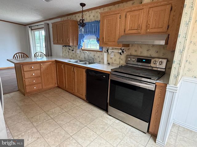 472 SCOTCH PINE RD, Dillsburg, PA 17019