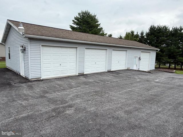 472 SCOTCH PINE RD, Dillsburg, PA 17019