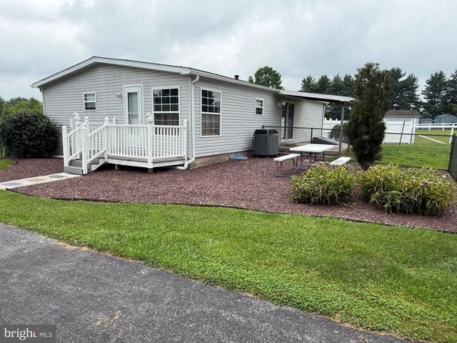 472 SCOTCH PINE RD, Dillsburg, PA 17019