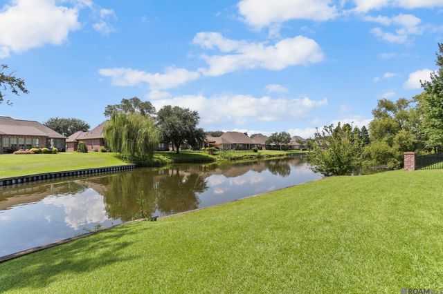 6147 Tezcuco Ct, Gonzales, LA 70737