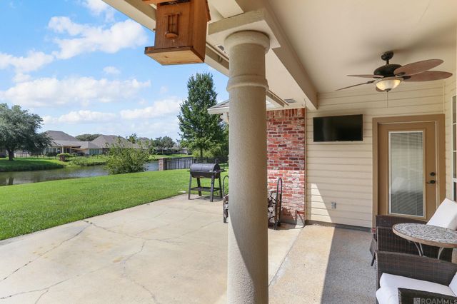 6147 Tezcuco Ct, Gonzales, LA 70737