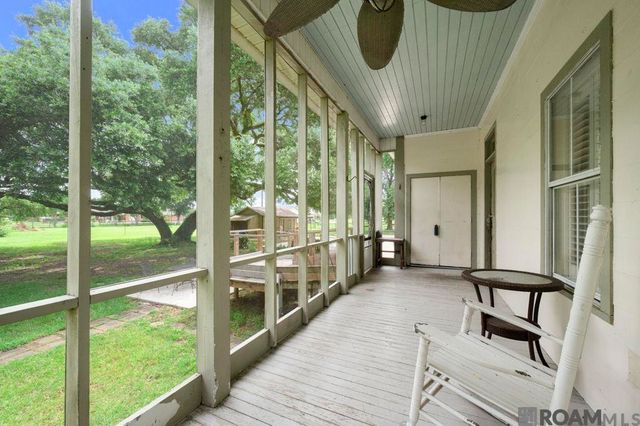 38326 Henry Rd, Prairieville, LA 70769