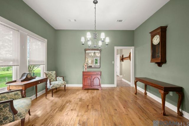 38326 Henry Rd, Prairieville, LA 70769