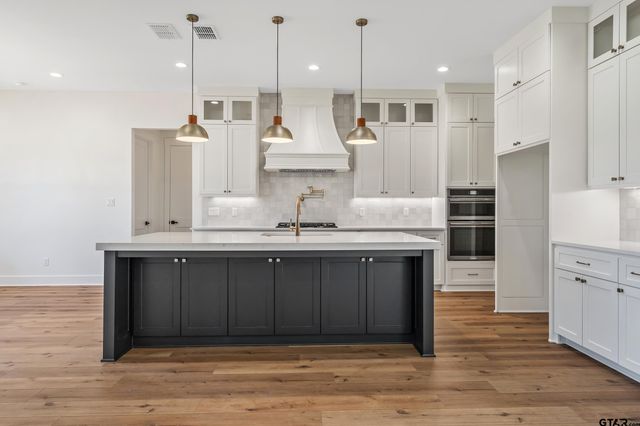 114 White-N-Gail, Bullard, TX 75757