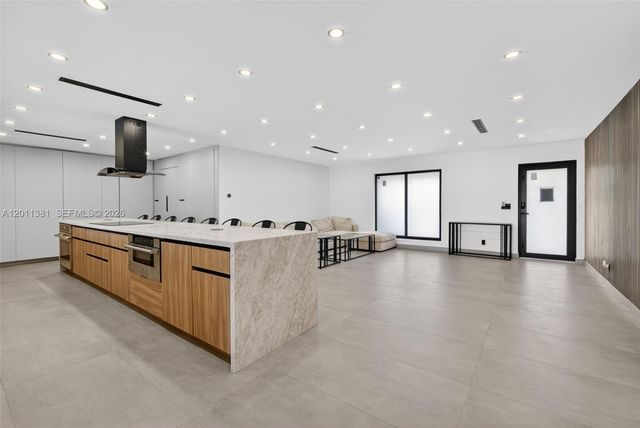 2131 N 53rd Ave, Hollywood, FL 33021
