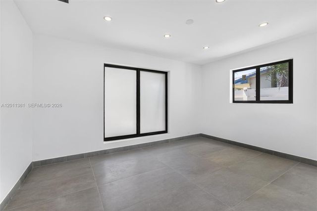 2131 N 53rd Ave, Hollywood, FL 33021