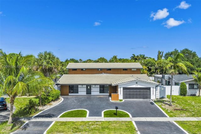 2131 N 53rd Ave, Hollywood, FL 33021