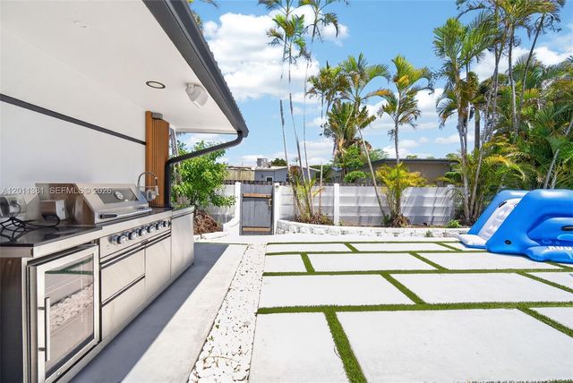 2131 N 53rd Ave, Hollywood, FL 33021