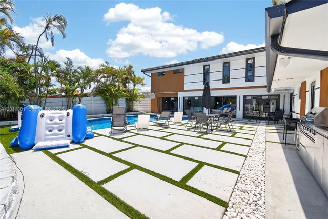 2131 N 53rd Ave, Hollywood, FL 33021