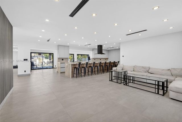 2131 N 53rd Ave, Hollywood, FL 33021