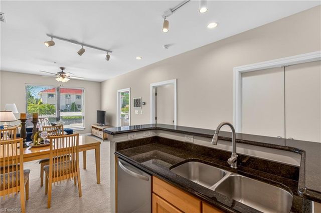 411 W Washington Street 106, Greensboro, NC 27401