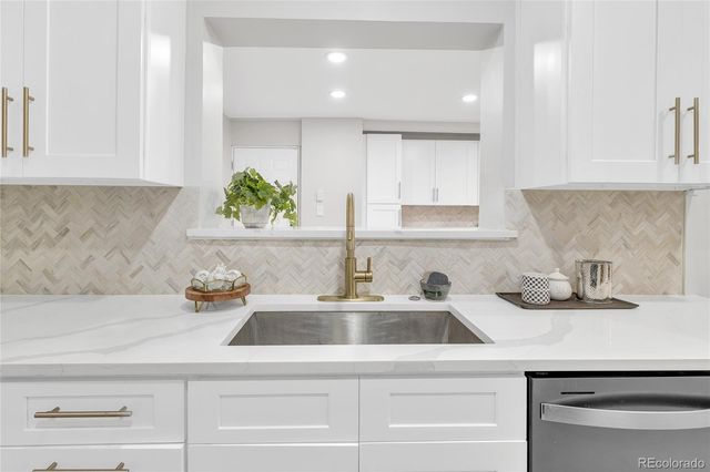 2930 Monaco St Pkwy, Denver, CO 80207