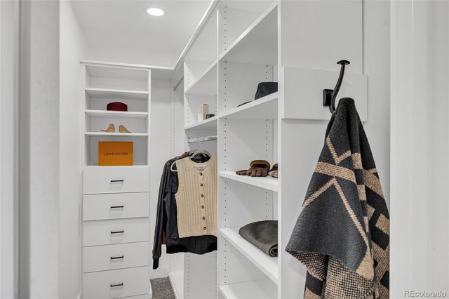 2930 Monaco St Pkwy, Denver, CO 80207