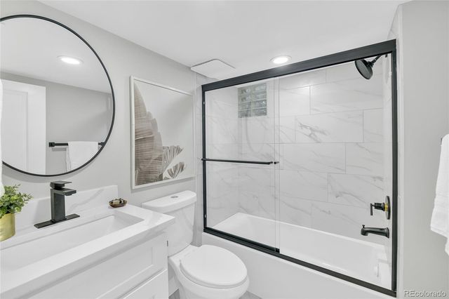 2930 Monaco St Pkwy, Denver, CO 80207