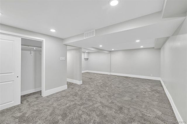 2930 Monaco St Pkwy, Denver, CO 80207