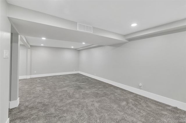 2930 Monaco St Pkwy, Denver, CO 80207