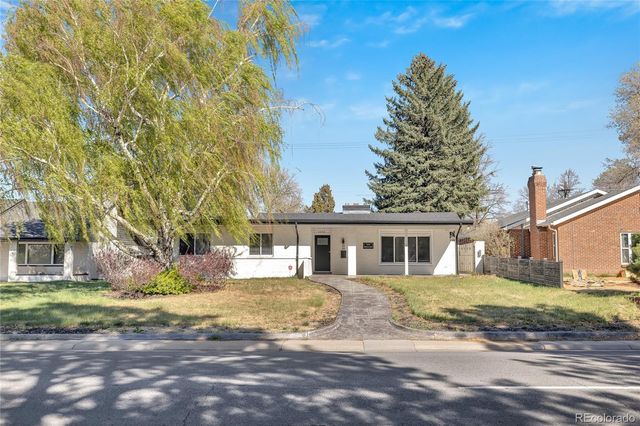 2930 Monaco St Pkwy, Denver, CO 80207