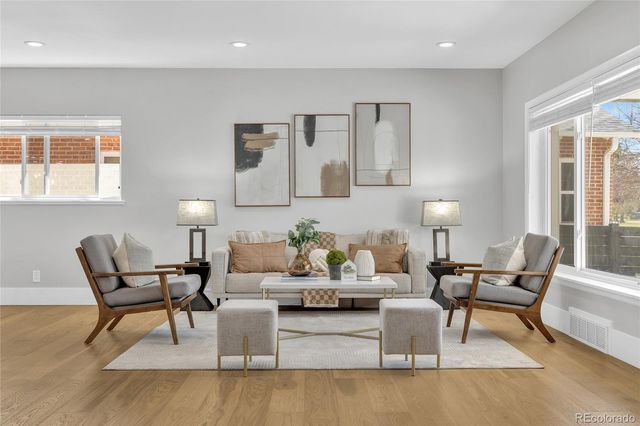 2930 Monaco St Pkwy, Denver, CO 80207