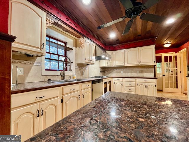 159 May Lane, Zebulon, GA 30295