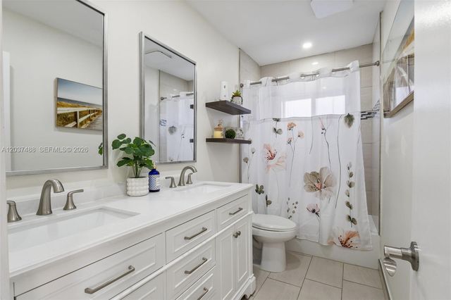 8014 NW 101st Ave, Tamarac, FL 33321