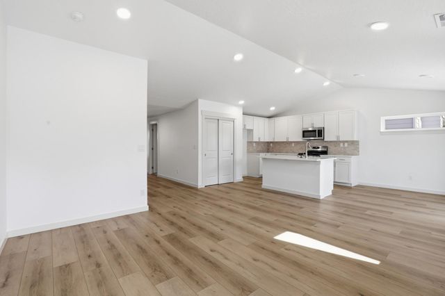 5323 N Ainsworth Ln, Spokane, WA 99217