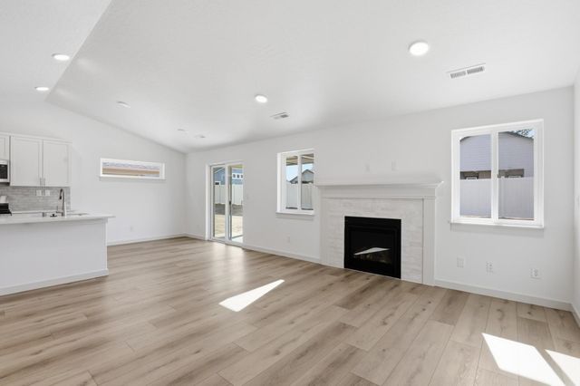 5323 N Ainsworth Ln, Spokane, WA 99217
