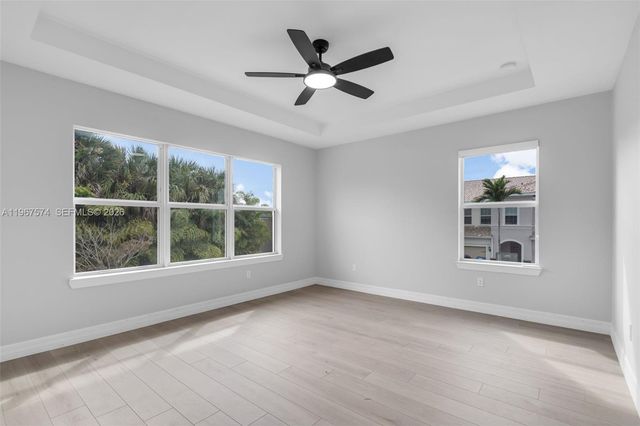 1595 Evergreen Ter, Hollywood, FL 33021