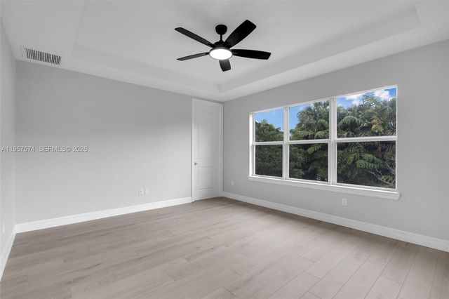 1595 Evergreen Ter, Hollywood, FL 33021