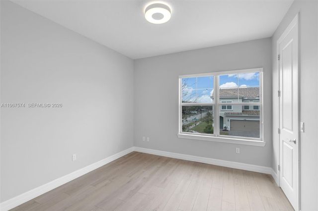 1595 Evergreen Ter, Hollywood, FL 33021