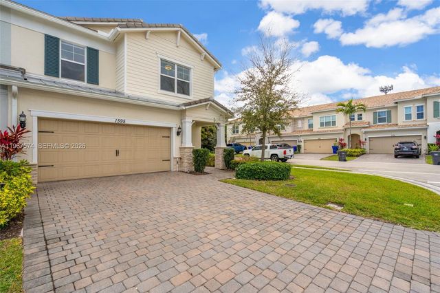 1595 Evergreen Ter, Hollywood, FL 33021