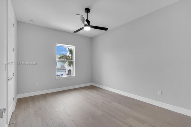 1595 Evergreen Ter, Hollywood, FL 33021