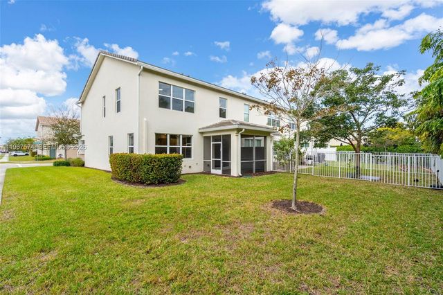 1595 Evergreen Ter, Hollywood, FL 33021