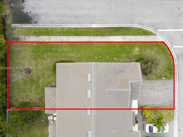 1595 Evergreen Ter, Hollywood, FL 33021