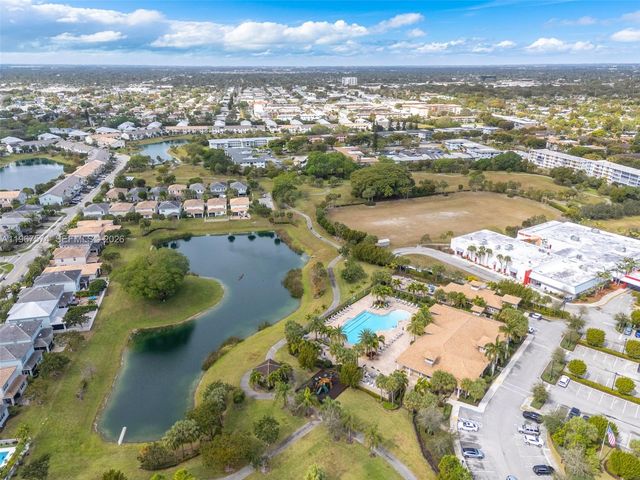 1595 Evergreen Ter, Hollywood, FL 33021