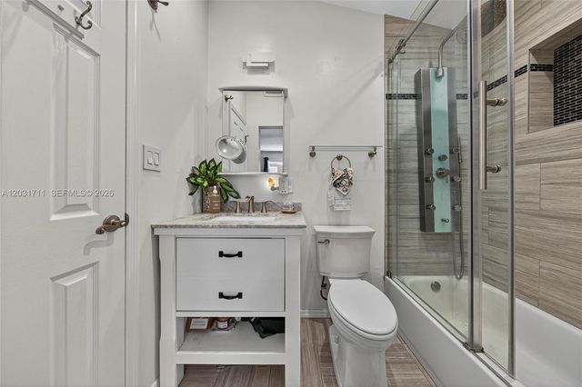 380 SE 1st Ter, Pompano Beach, FL 33060