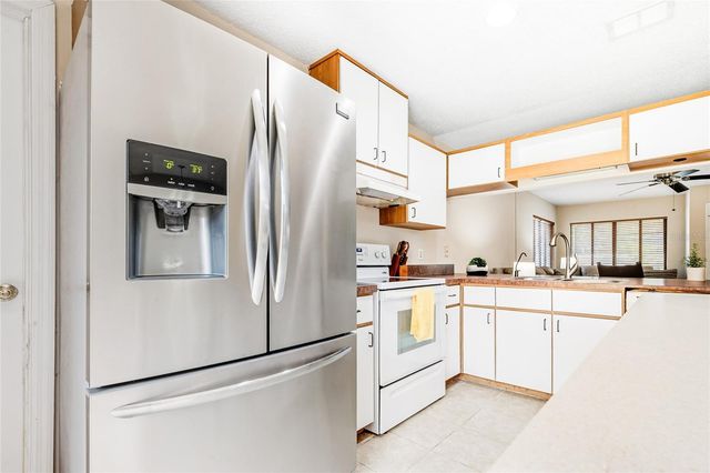 8 LLADD COURT, Palm Coast, FL 32164