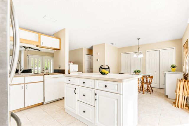 8 LLADD COURT, Palm Coast, FL 32164