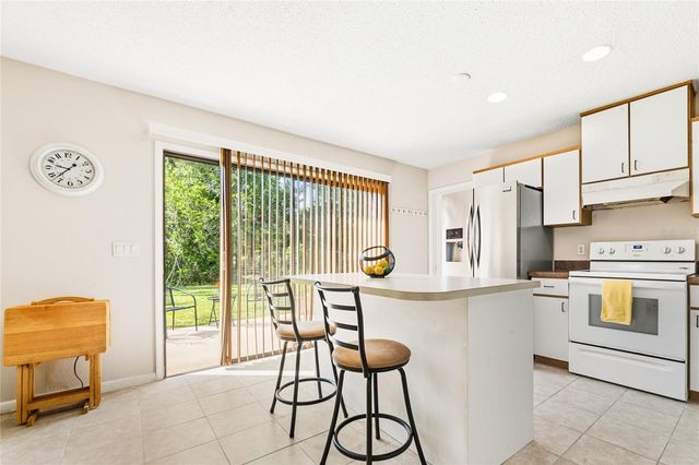 8 LLADD COURT, Palm Coast, FL 32164