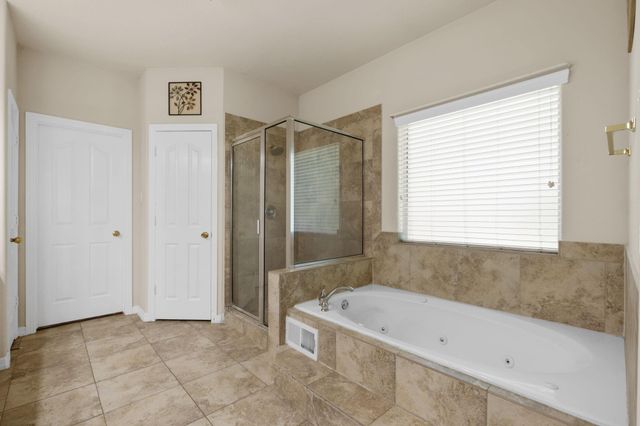 7210 Ramblewood Drive, Magnolia, TX 77354