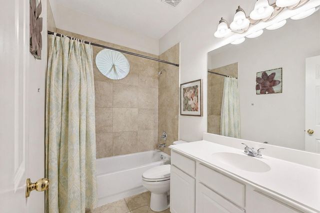 7210 Ramblewood Drive, Magnolia, TX 77354