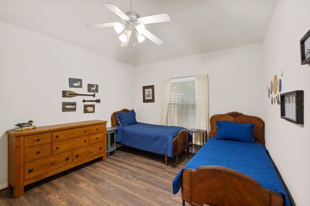 7210 Ramblewood Drive, Magnolia, TX 77354