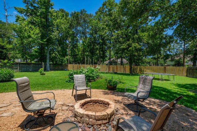 7210 Ramblewood Drive, Magnolia, TX 77354