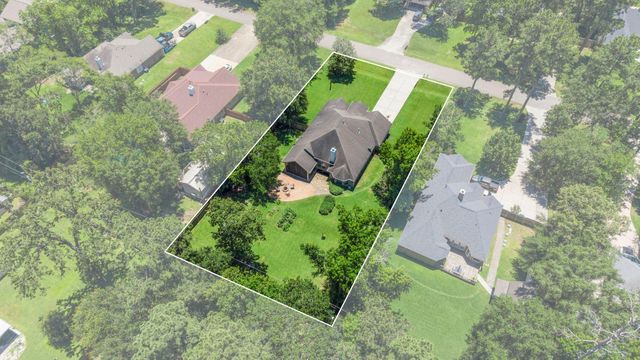 7210 Ramblewood Drive, Magnolia, TX 77354