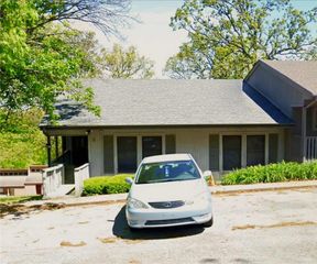 8 Mindy Lane, Bella Vista, AR 72715