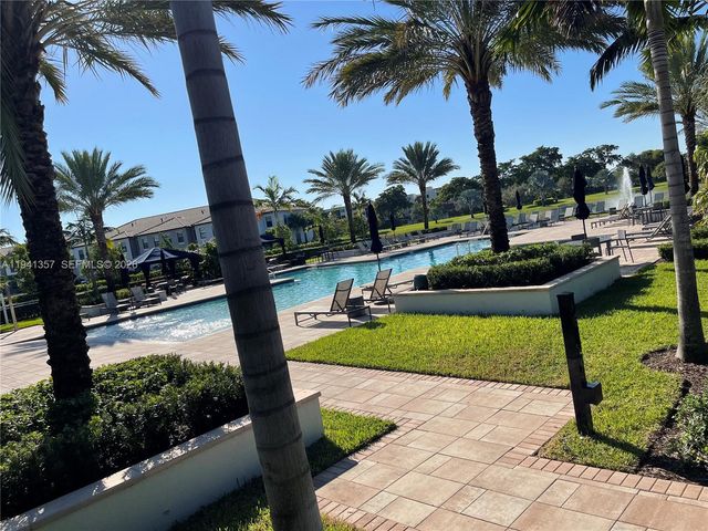 4441 E Appleton Cir E, Oakland Park, FL 33309