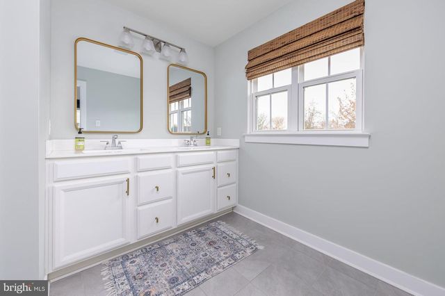 213 SPRING BEAUTY DR, Williamstown, NJ 08094