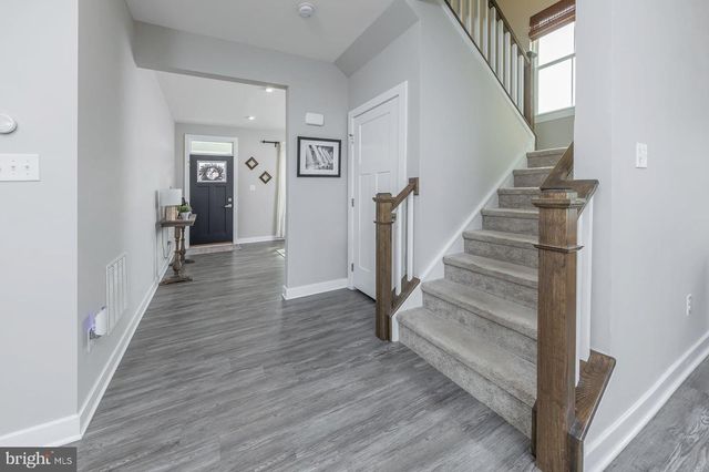 213 SPRING BEAUTY DR, Williamstown, NJ 08094